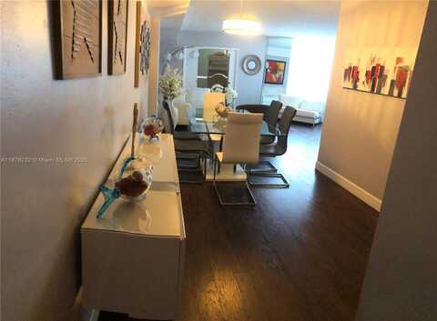 905 Brickell Bay Dr, Miami, FL 33131