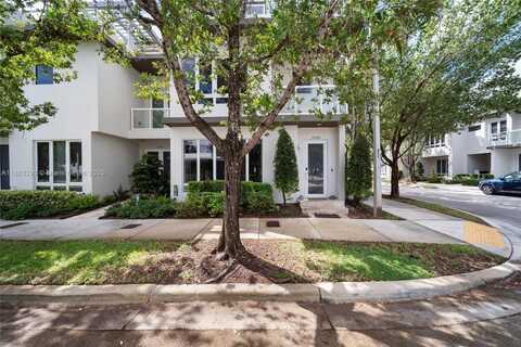 10560 NW 64th Ter, Doral, FL 33178