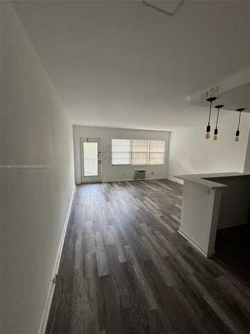 22 Suffolk A, Boca Raton, FL 33434