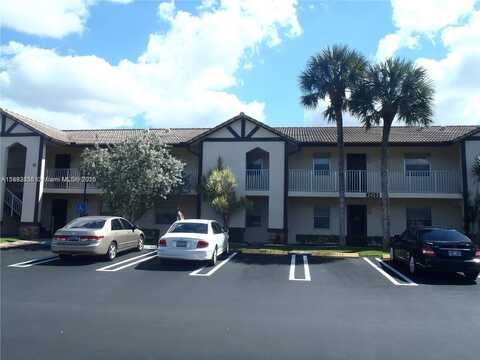 2423 NW 89th Dr, Coral Springs, FL 33065