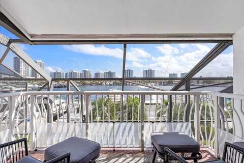 3620 Yacht Club Dr, Aventura, FL 33180