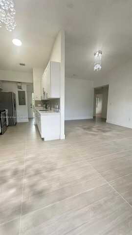 21301 NE 9th Pl, Miami, FL 33179