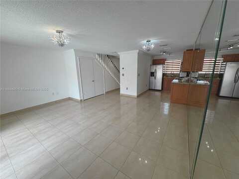 8078 NW 10th St, Miami, FL 33126