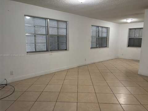 2415 Lincoln St, Hollywood, FL 33020