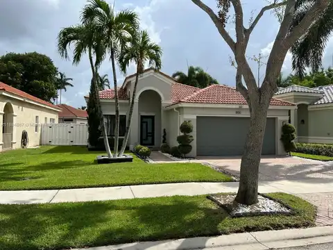 800 Tanglewood Cir, Weston, FL 33327