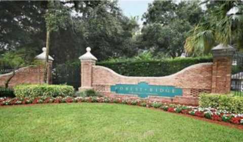2957 Myrtle Oak Cir, Davie, FL 33328