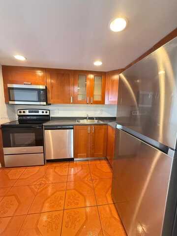 13499 Biscayne Blvd, North Miami, FL 33181