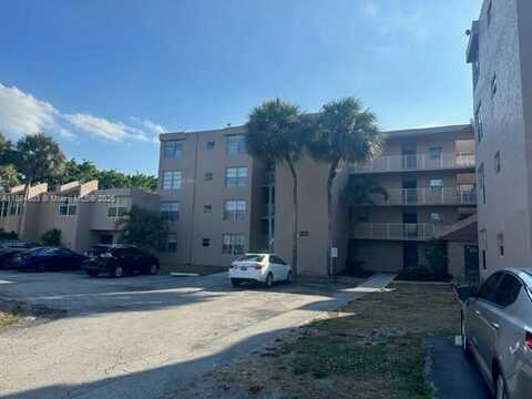 9450 Live Oak Pl, Davie, FL 33324