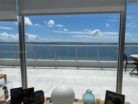1541 Brickell Ave, Miami, FL 33129