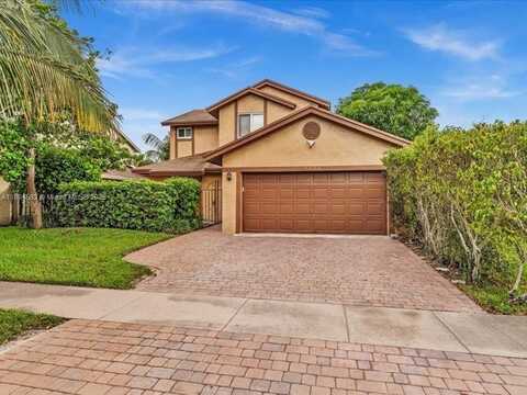 9900 SW 12 st, Pembroke Pines, FL 33025