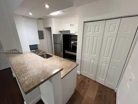 18336 NW 68th Ave, Hialeah, FL 33015