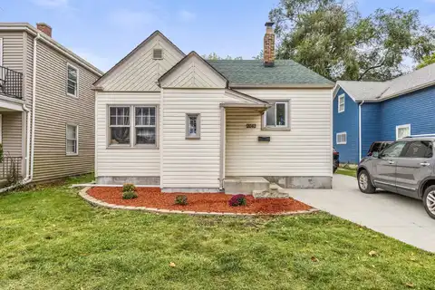 2042 Hickory Grove Ave, Racine, WI 53403