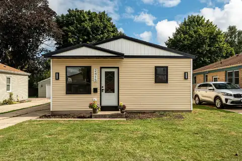 2415 Monroe Ave, Racine, WI 53405