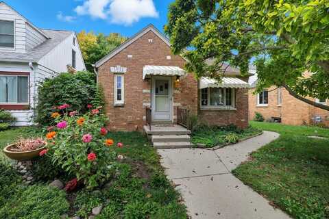 2345 S 78th St, West Allis, WI 53219