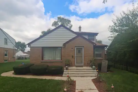 4215 N 63rd St, Milwaukee, WI 53216