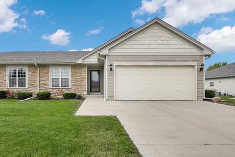 639 Farmstead Ct, Slinger, WI 53086
