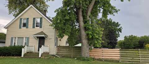 5821 60 St, Kenosha, WI 53144