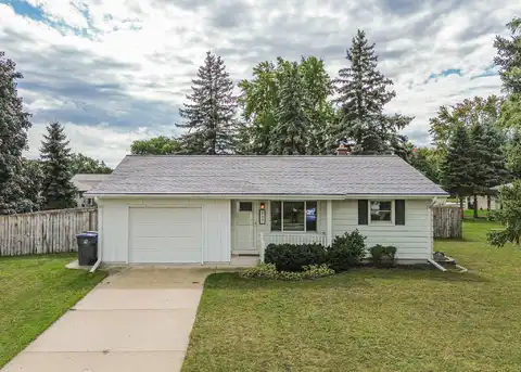 847 Wisconsin Ave, Oostburg, WI 53070