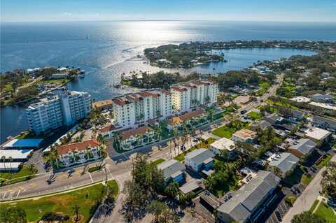 1325 NE SNELL ISLE BOULEVARD NE, Saint Petersburg, FL 33704