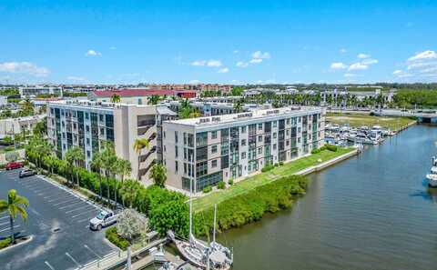 807 RIVER POINT Drive unit: D105, Naples, FL 34102