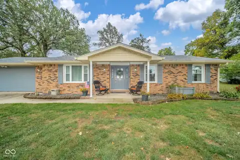 104 E Woodland Drive, Pendleton, IN 46064