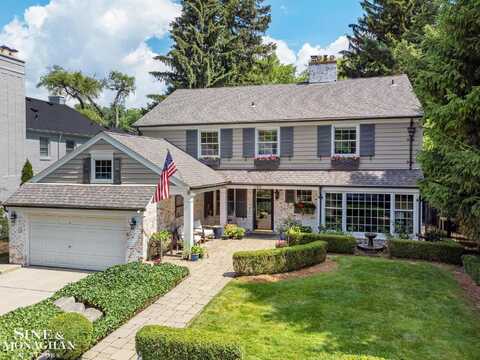 130 Merriweather, Grosse Pointe Farms, MI 48236