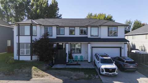 628 NE Apache Circle, Redmond, OR 97756