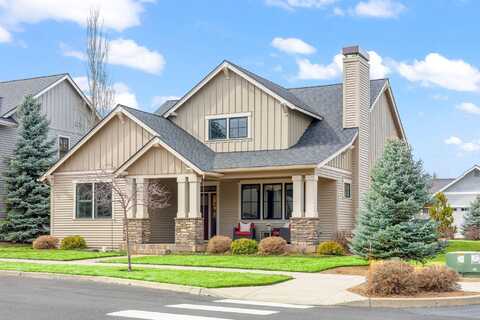 707 S Cottonwood Street, Sisters, OR 97759
