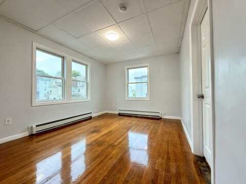 3 Allen Street, Worcester, MA 01610