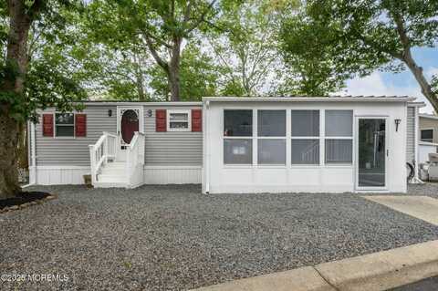 57 Roberts Road, Toms River, NJ 08755