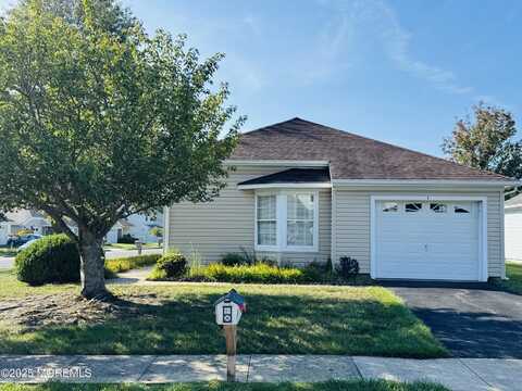 1 Poplar Court, Barnegat, NJ 08005