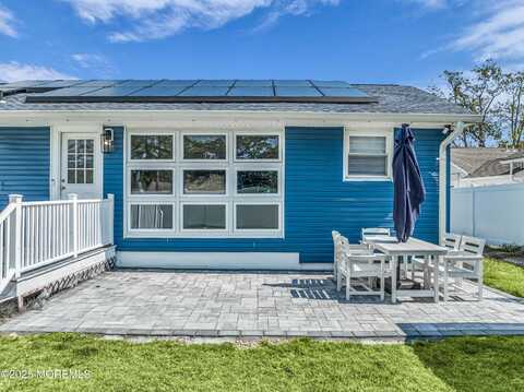 162 Bay Terrace, Toms River, NJ 08753