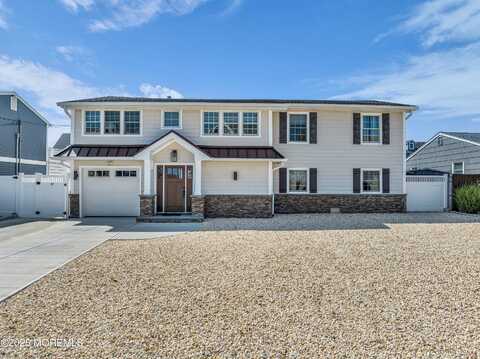 1939 Ship Court, Toms River, NJ 08753