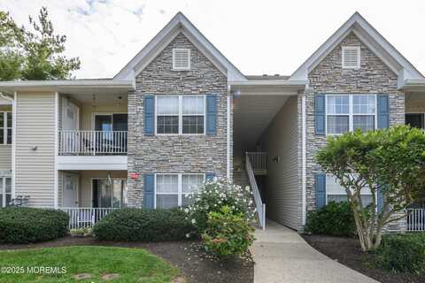 430 Wedgewood Circle, Belford, NJ 07718