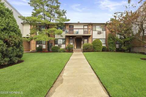 1320 Cricket Lane, Woodbridge, NJ 07095