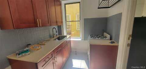 32-55 STEINWAY STREET, Astoria, NY 11103