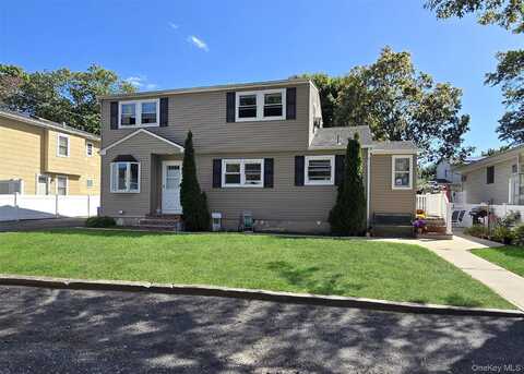 20 Third Street, Ronkonkoma, NY 11779