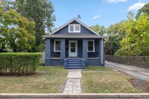 246 Locust Avenue, Babylon, NY 11702