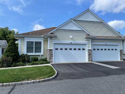 40 Oak Run, Stony Brook, NY 11790