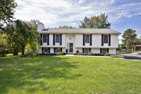 9 Birchwood Lane, Middletown, NY 10940