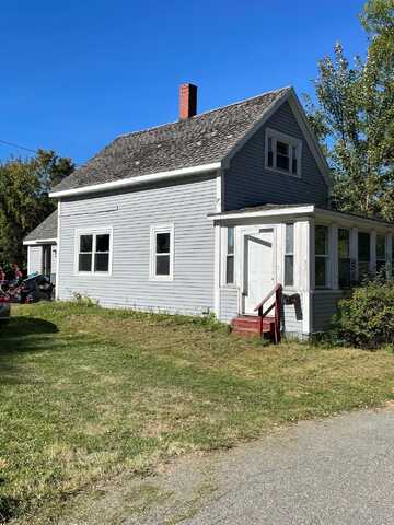 33 Pleasant Street, Calais, ME 04619