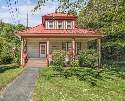 28 Main Street Hill, Dexter, ME 04930
