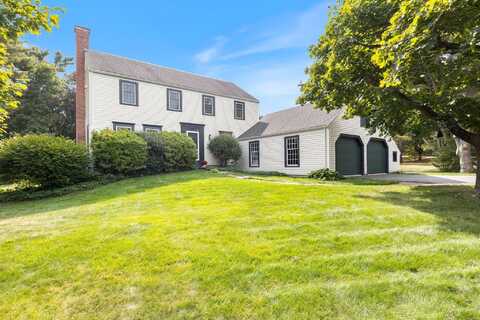 57 Foreside Road, Falmouth, ME 04105