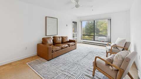 148 Breakwater Drive, South Portland, ME 04106