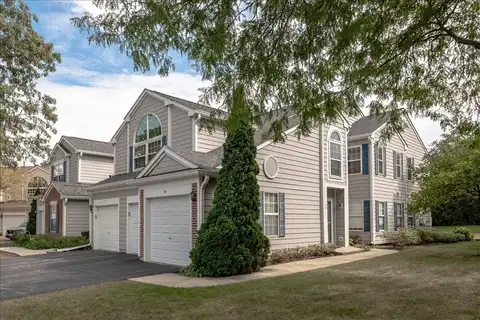 3 Taylor Court, Streamwood, IL 60107