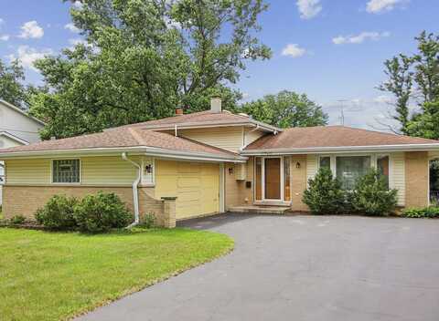 17w455 Concord Place, Darien, IL 60561