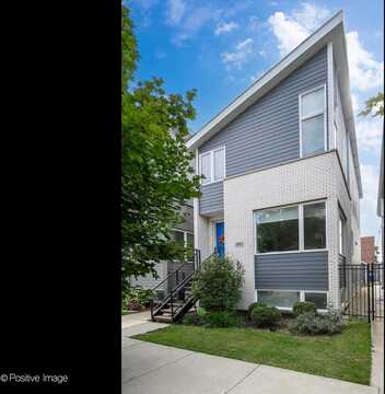 2903 S Hillock Avenue, Chicago, IL 60608