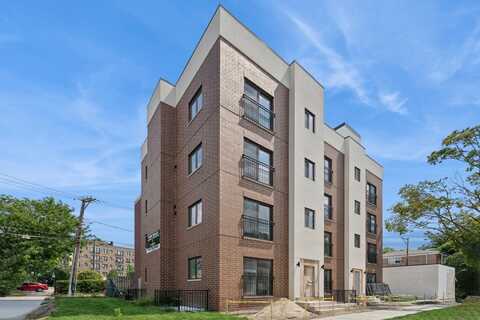 6753 N Hermitage Avenue, Chicago, IL 60626