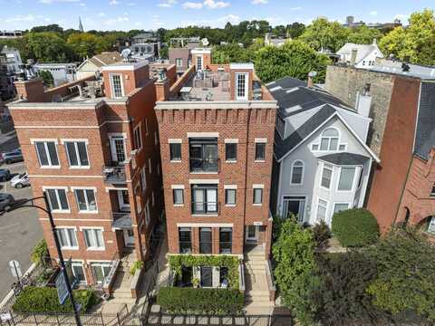 1134 W Fullerton Avenue, Chicago, IL 60614