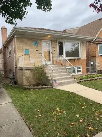 6119 S Major Avenue, Chicago, IL 60638